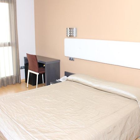 Hotel Ciutat D'Amposta Kamer foto
