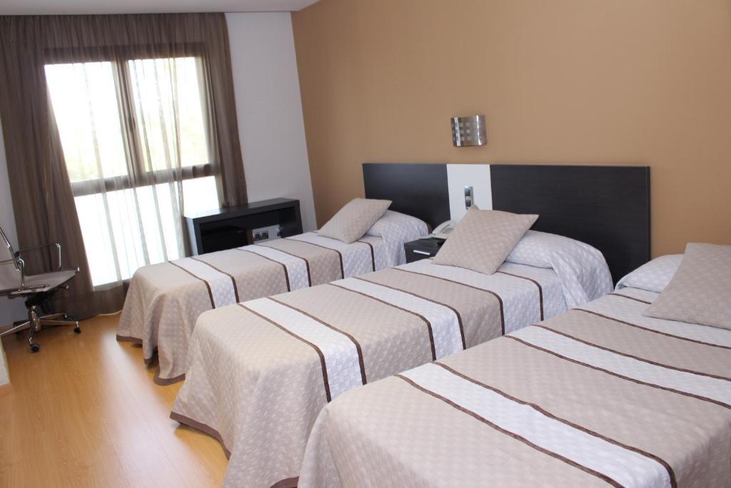 Hotel Ciutat D'Amposta Buitenkant foto